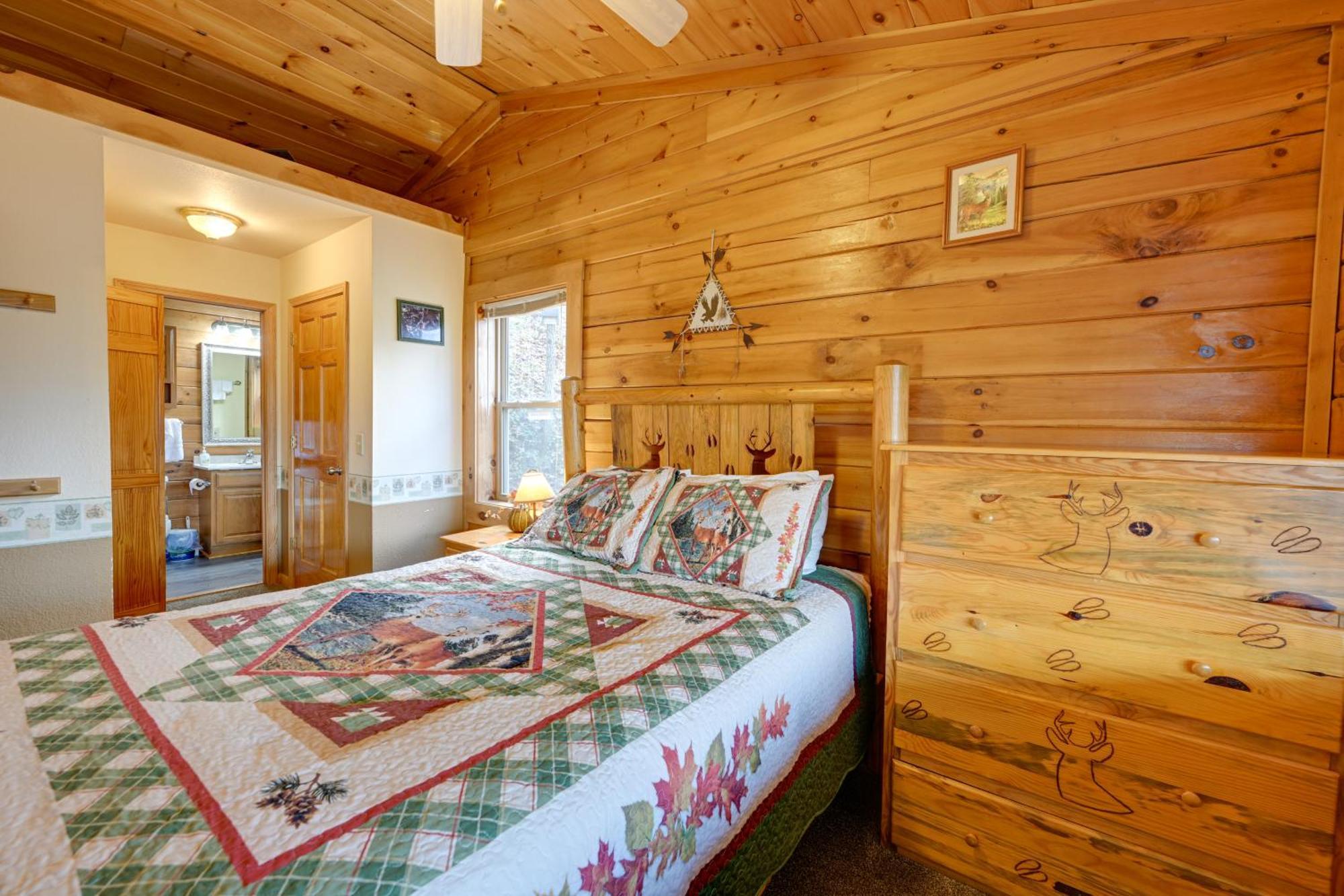 Cozy Deer Glen Cabin With Private Hot Tub And Porch! Брайсон-Сити Экстерьер фото