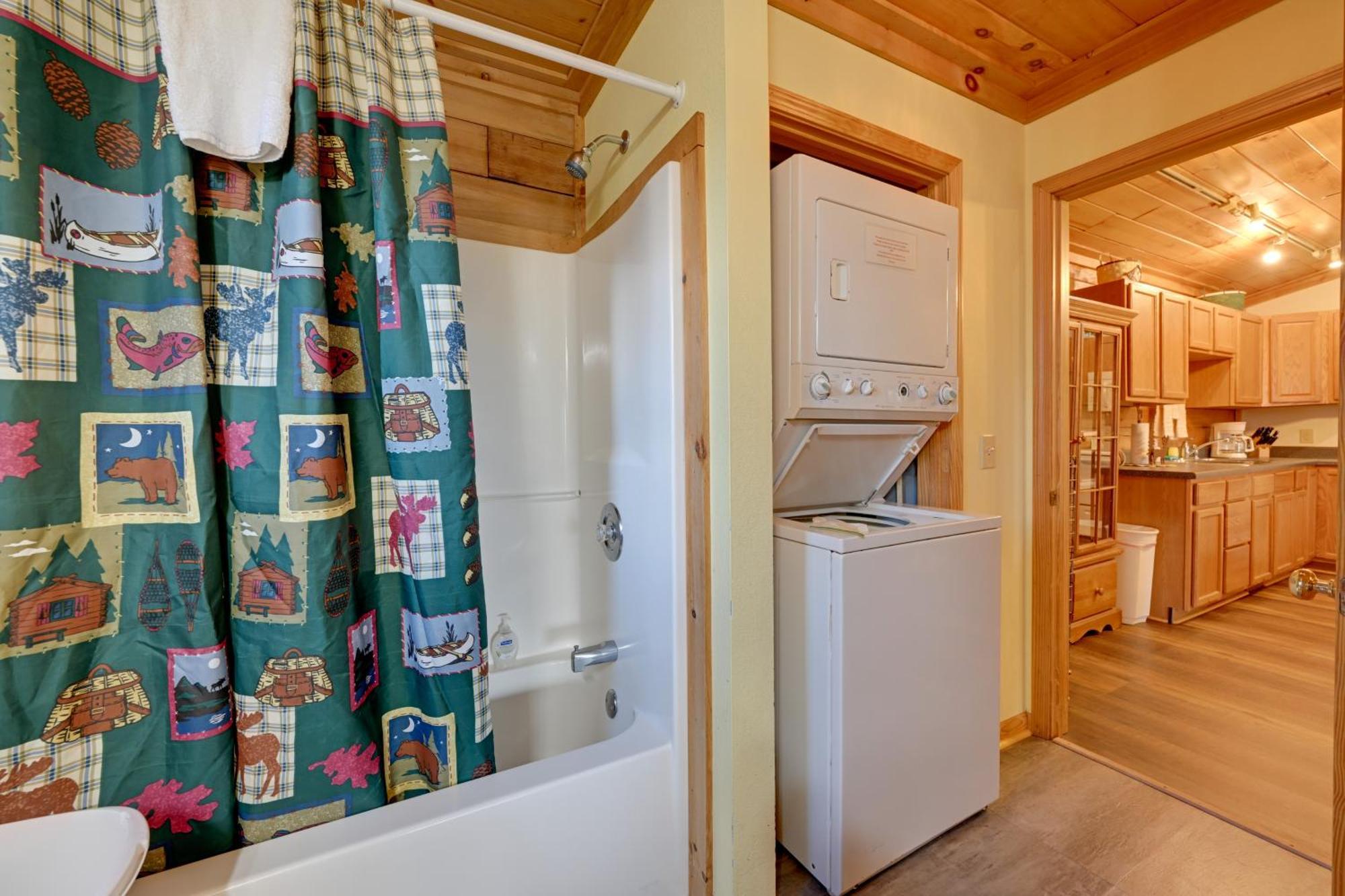 Cozy Deer Glen Cabin With Private Hot Tub And Porch! Брайсон-Сити Экстерьер фото